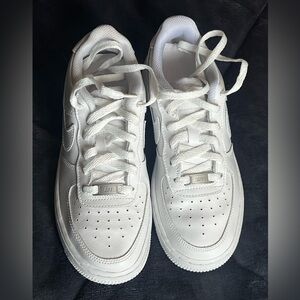 Nike Air Force 1, White Low-Top Leather Sneakers